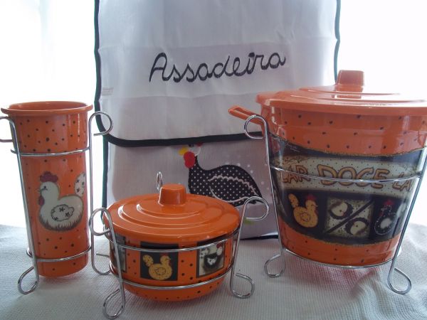Kit Pia em Decoupagem com Suporte e Cobre Assadeira