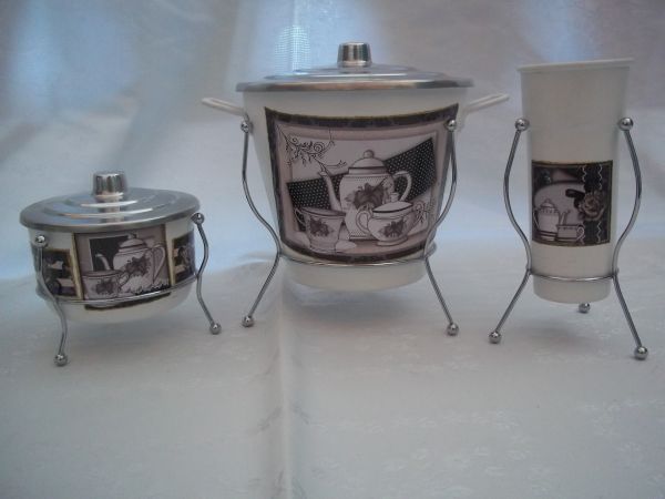 Kit Pia  em Decoupagem com Suporte